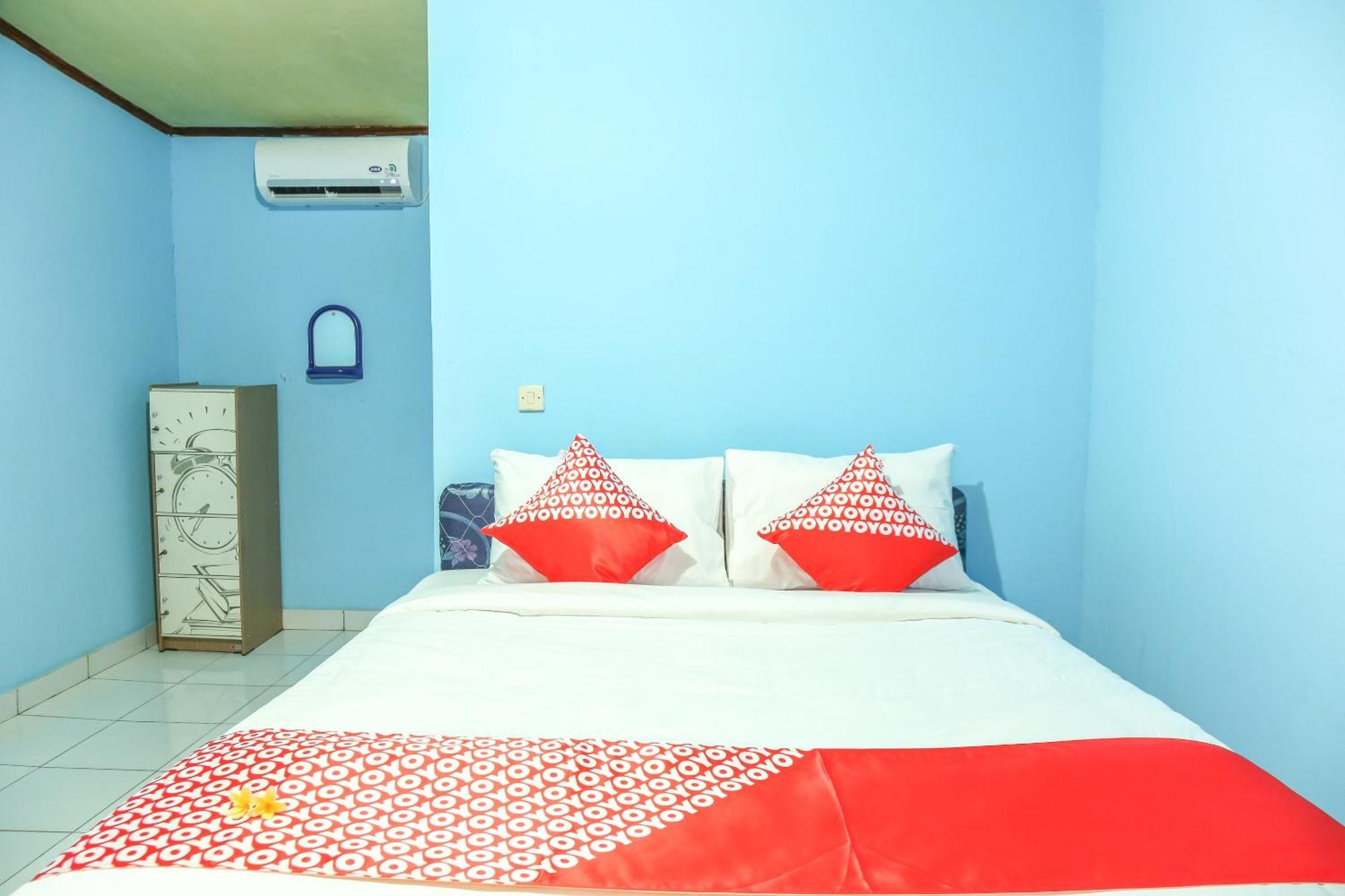 Oyo 1662 Zury Homestay Kuta  Ngoại thất bức ảnh