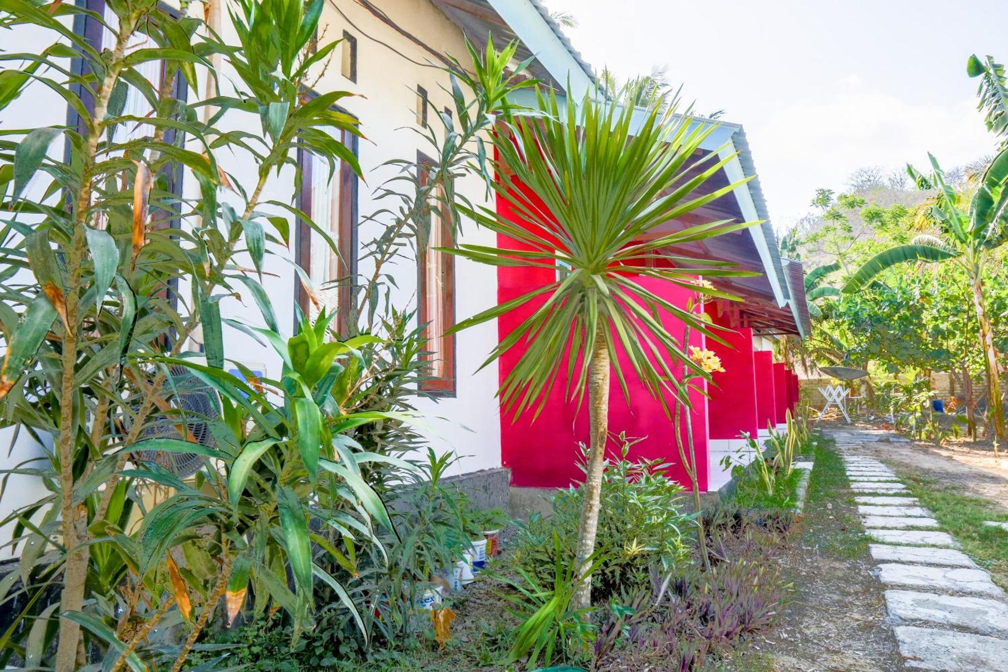 Oyo 1662 Zury Homestay Kuta  Ngoại thất bức ảnh