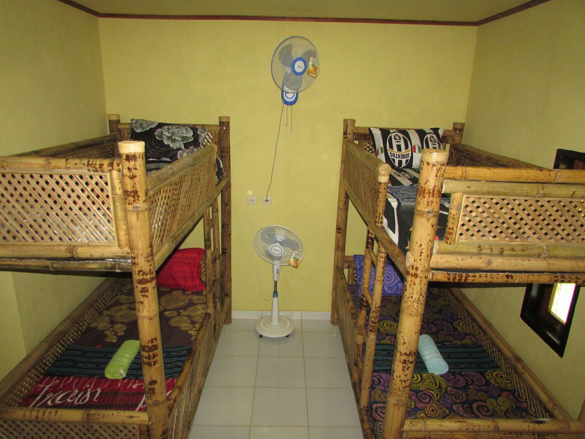 Oyo 1662 Zury Homestay Kuta  Ngoại thất bức ảnh